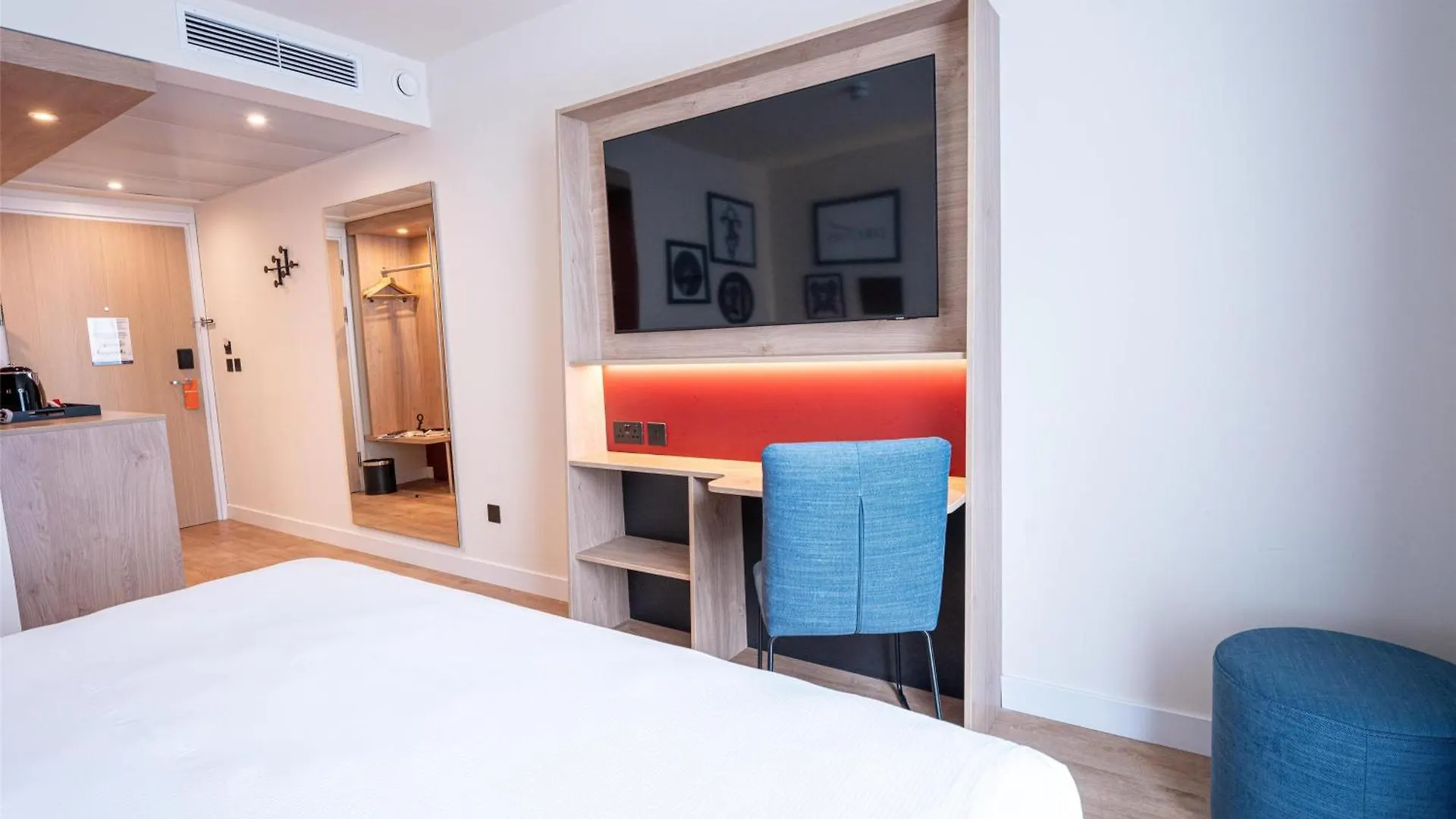 ***  Hampton By Hilton Bristol Airport Hotel Redhill  Storbritannien