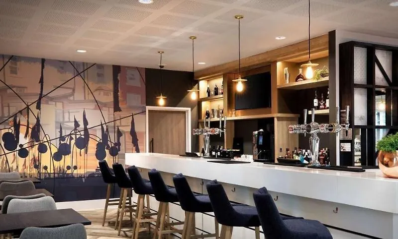 Hampton By Hilton Bristol Airport Hotel Redhill  3*, Redhill (Somerset)
